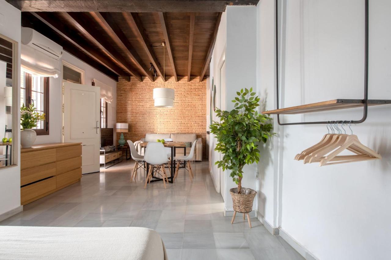 Triana Boutique Apartments By Hommyhome Seville Luaran gambar
