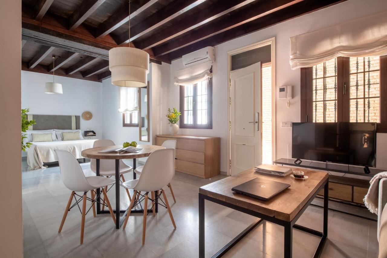 Triana Boutique Apartments By Hommyhome Seville Luaran gambar