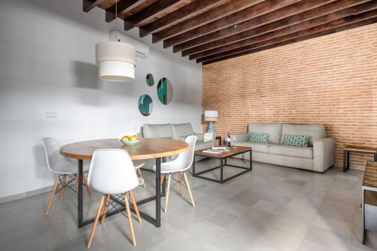 Triana Boutique Apartments By Hommyhome Seville Luaran gambar