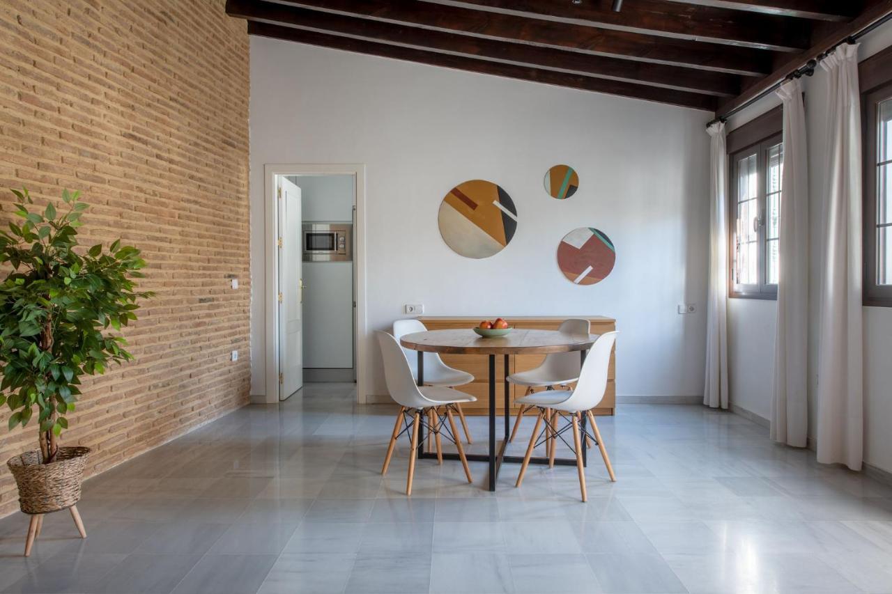 Triana Boutique Apartments By Hommyhome Seville Luaran gambar