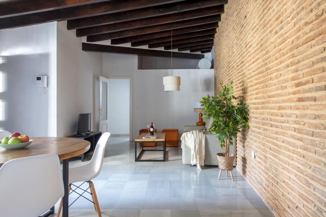 Triana Boutique Apartments By Hommyhome Seville Luaran gambar